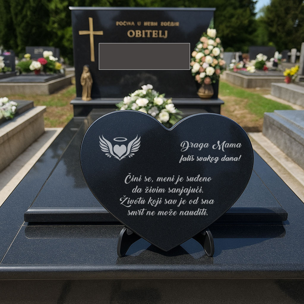 Personalizirani spomenik u obliku srca za grobno mjesto
